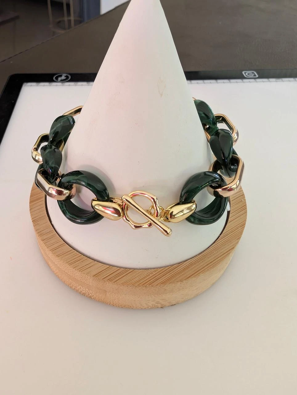 Bracelet en chaîne gros maillons acrylique de couleur vert